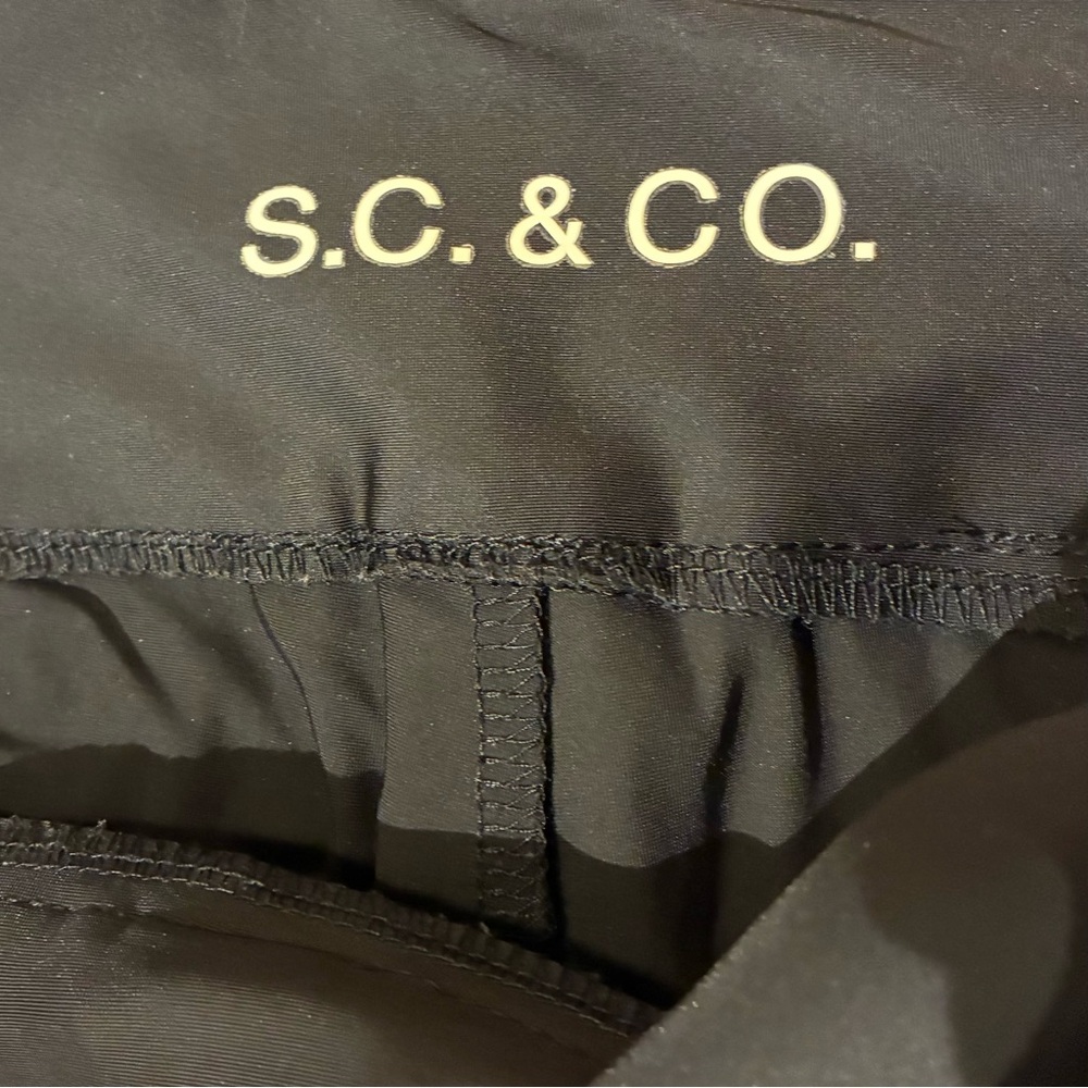 S.C. & CO Women’s Black Denim Skort - Size: L - Picture 5 of 9